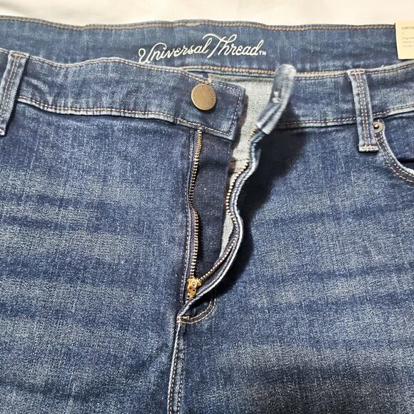 Universal Thread New midnight blue mid rise Bermuda denim shorts size 26W - Picture 6 of 14